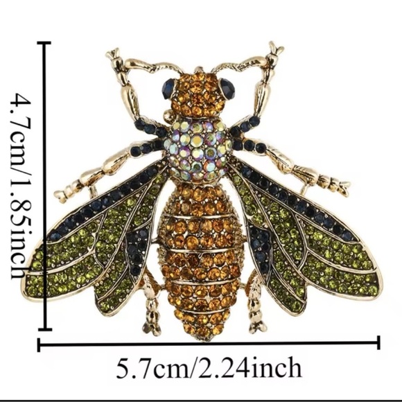 Queen Insect Hazel Bee Brooch - Picture 6 of 8
